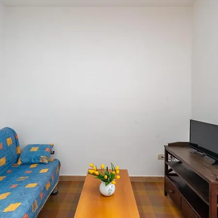 Stella By Rentbeat Villa *